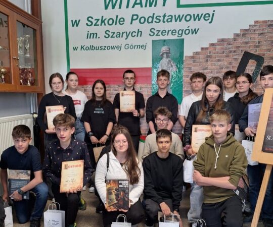 III miejsce naszych uczniów w konkursie „Śladami Szarych Szeregów”