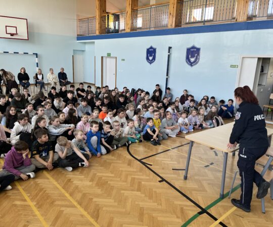 Spotkanie profilaktyczne z policjantką